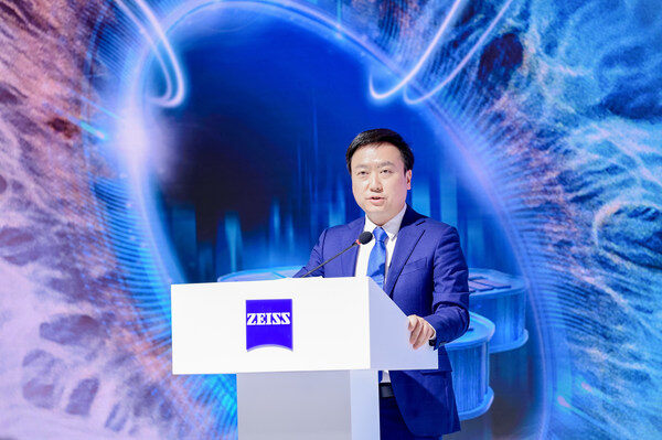 中国科学院生物物理研究所研究员,纳析光电科技有限公司创始人李栋先生 中国科学院生物物理研究所研究员,纳析光电科技有限公司创始人李栋先生