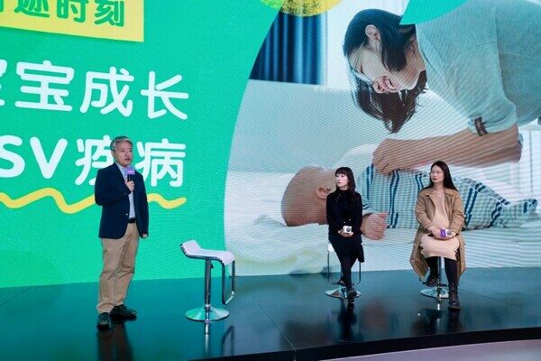 上海市第一妇婴保健院段涛教授与患儿妈妈对谈 上海市第一妇婴保健院段涛教授与患儿妈妈对谈
