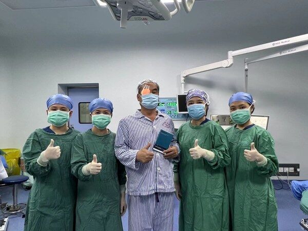 国内首例强生眼力健SmartLOAD(R)智能预装人工晶状体植入手术在中山大学中山眼科中心完成 国内首例强生眼力健SmartLOAD(R)智能预装人工晶状体植入手术在中山大学中山眼科中心完成