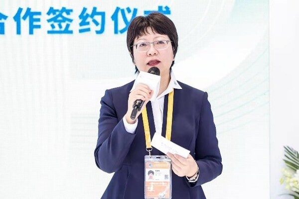 依视路仪器部大中华区副总裁陈路怡 依视路仪器部大中华区副总裁陈路怡