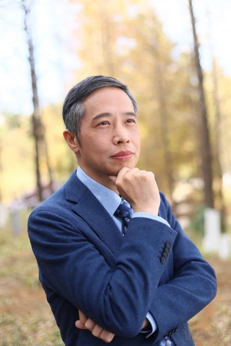 李斌_副本.jpg