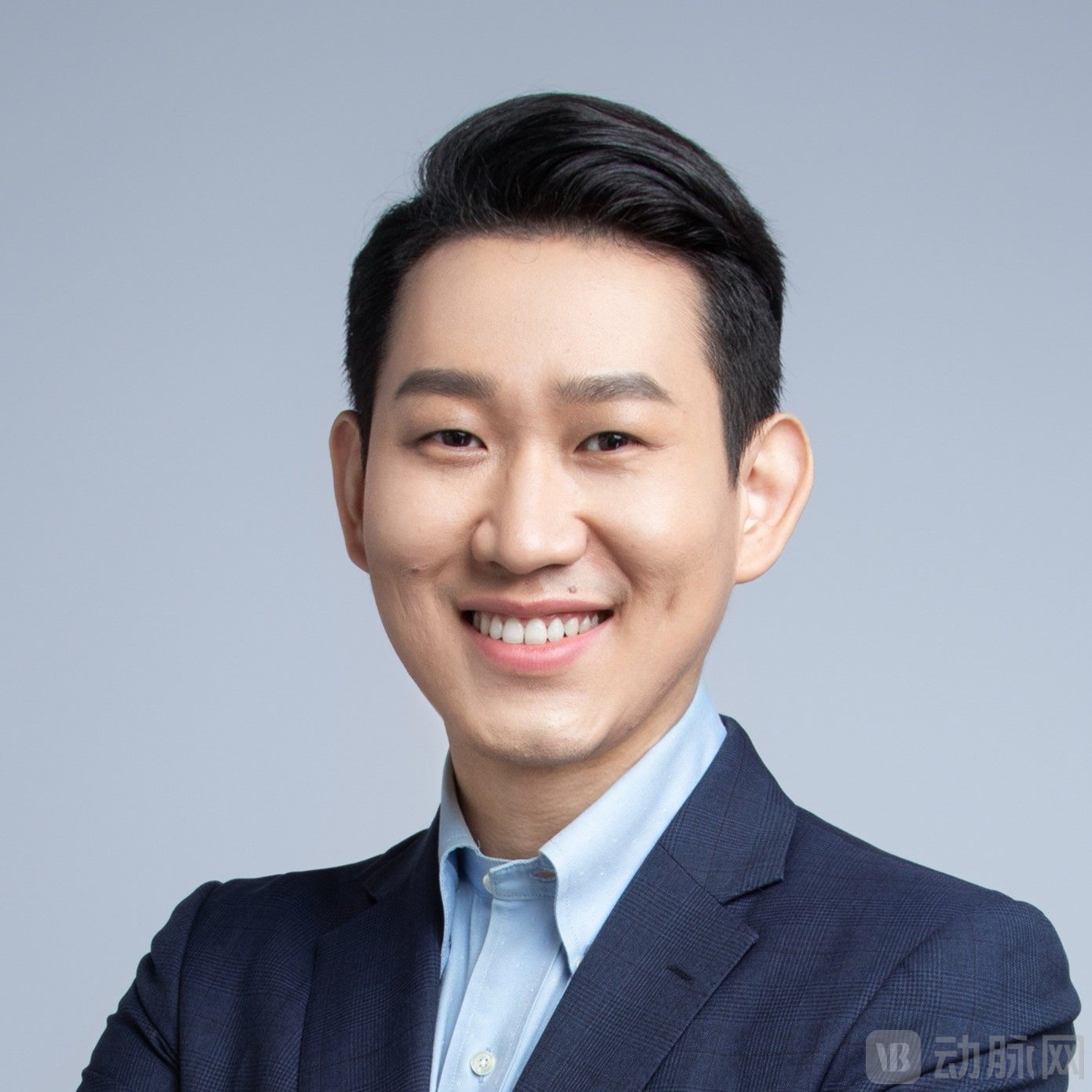 undefined 裁剪夏蔚.jpg