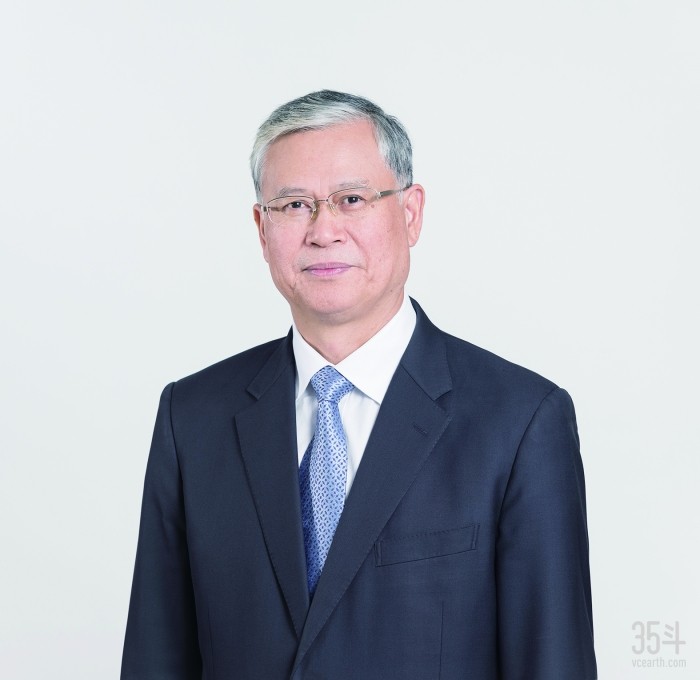 李凡荣 中国证券报.jpg