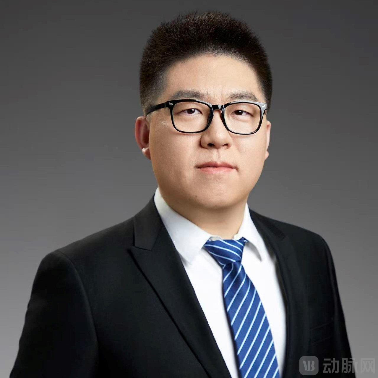 undefined 乔宇宸裁剪.jpg