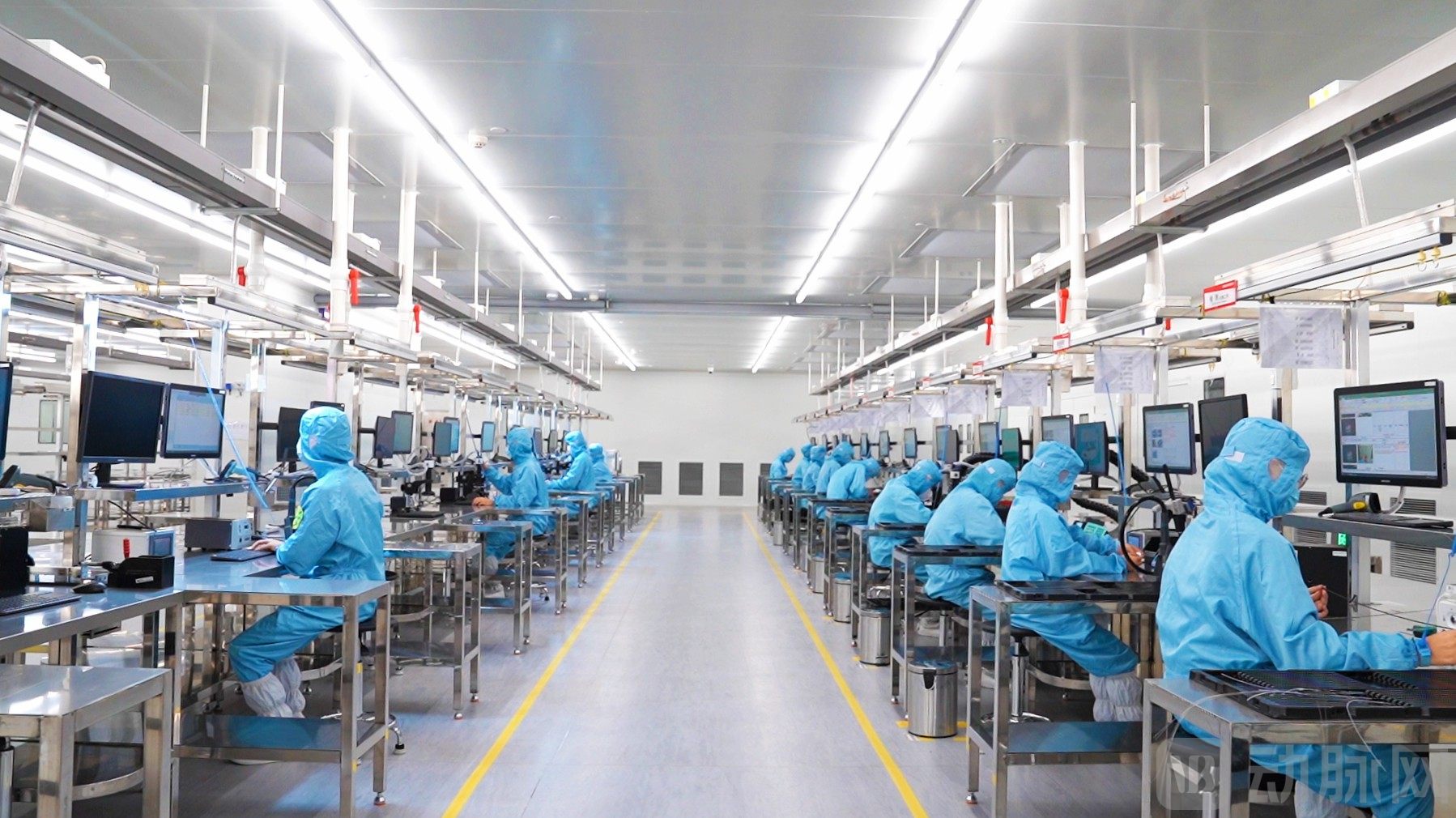 百级无尘车间、万级洁净车间.jpg
