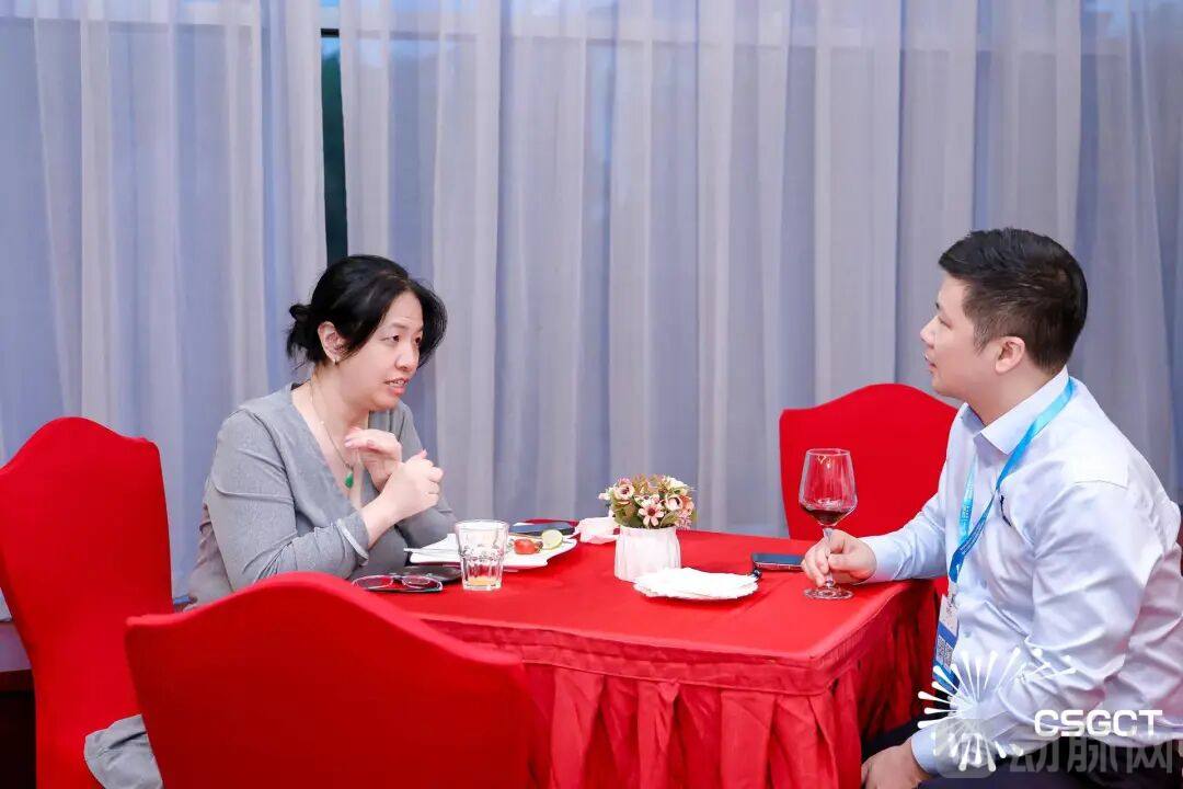 afaa0d7720129c1599fde32480d03ce8.jpg
