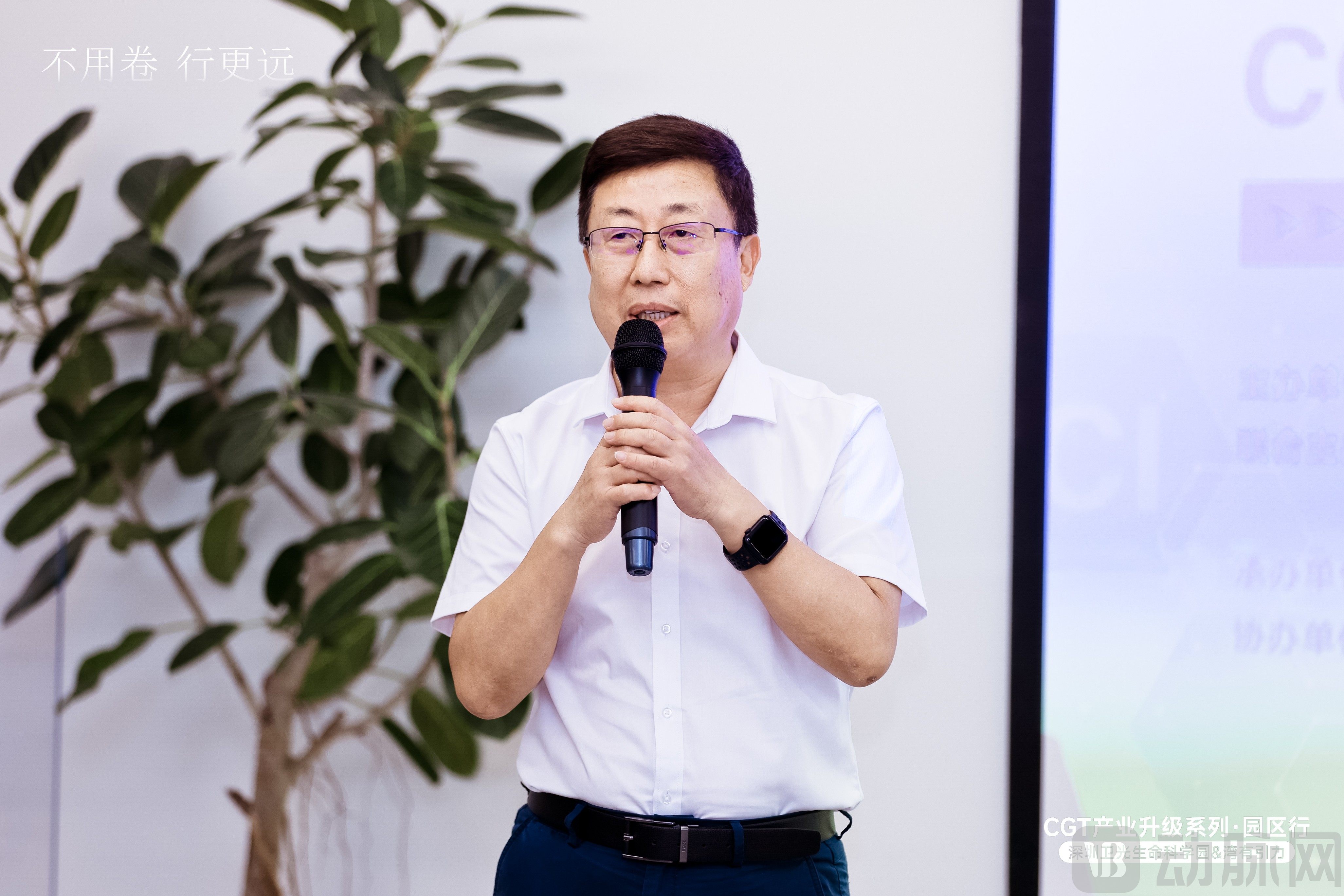李嘉升.jpg