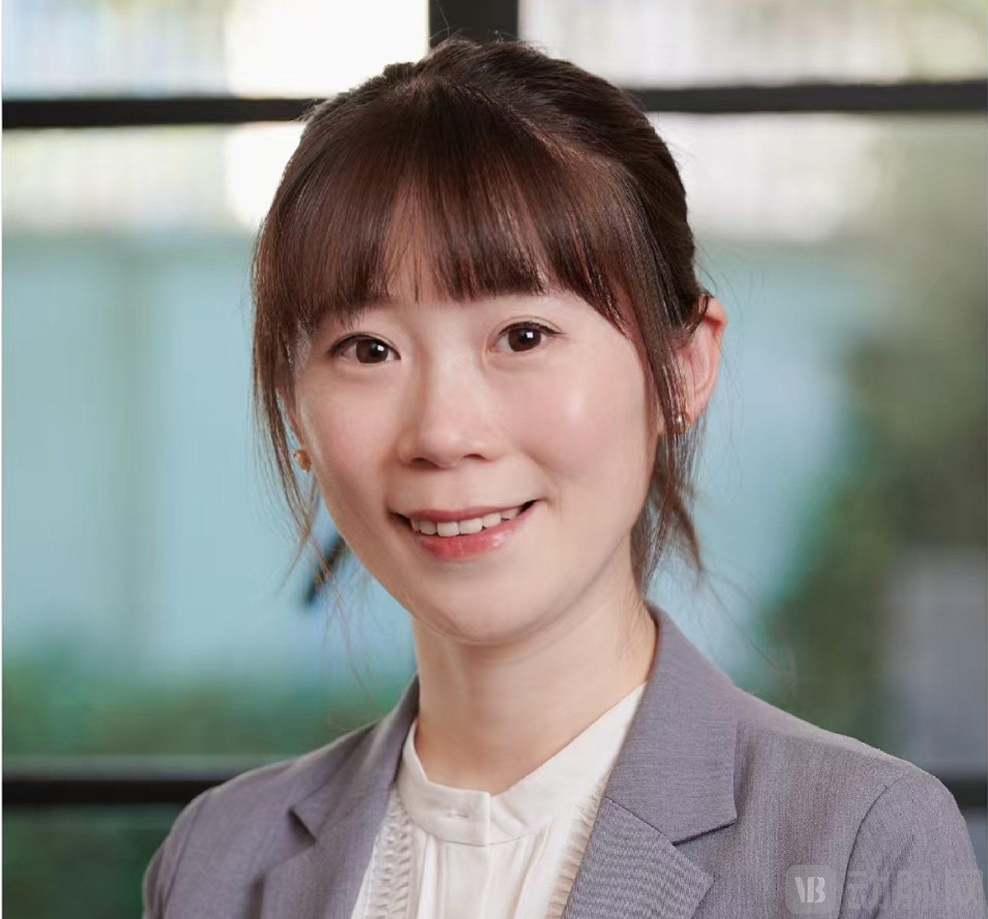 undefined 孙珊珊裁剪方.jpg