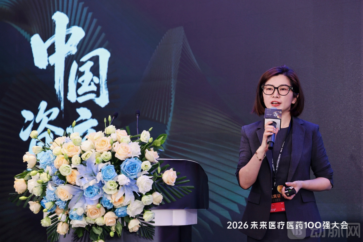 李妮.png