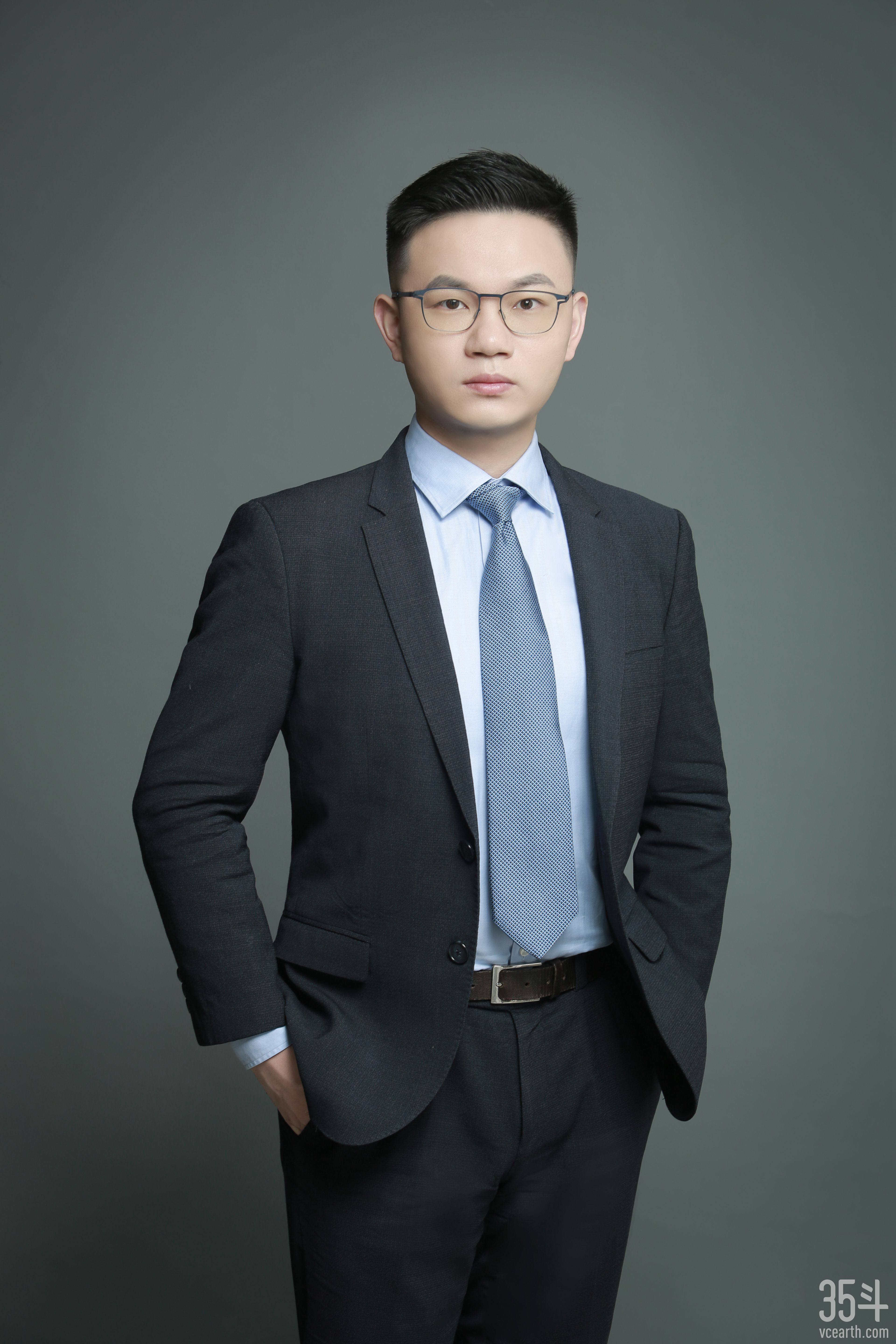 翁海啸_副本.jpg
