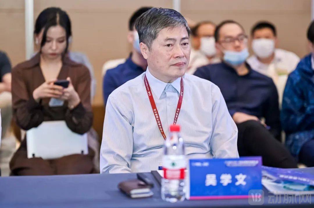 CHC九8.jpg CHC九8.jpg