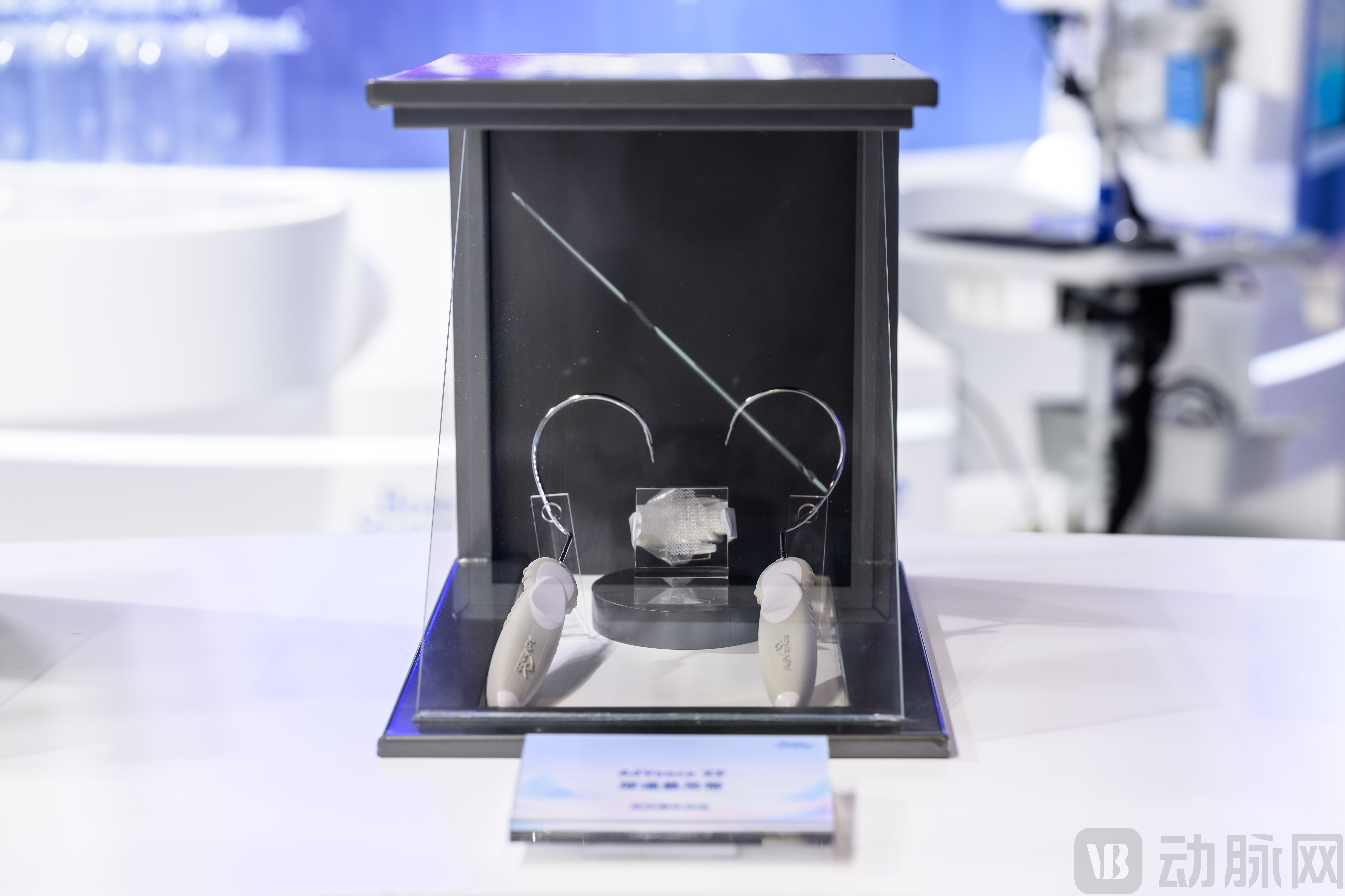 AdVance XP尿道悬吊带.jpg