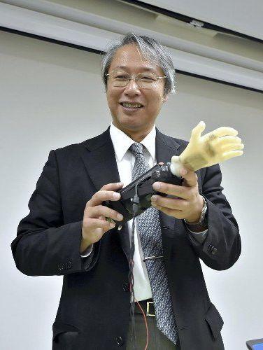 日本团队研发利用肌电信号控制的义肢